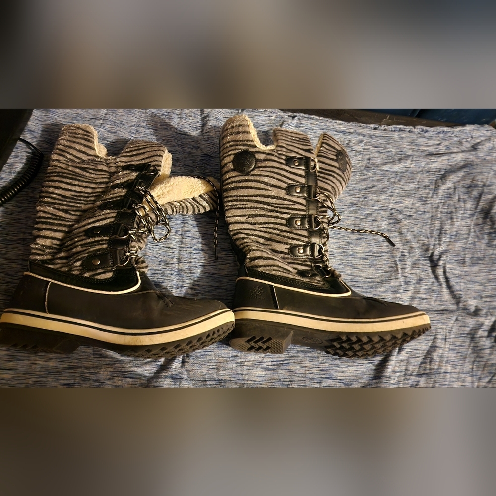 Zebra print winterboots women's